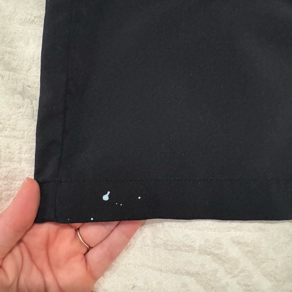 Under Armour Men's Black loose fit quick dry athletic material pants 38/30 - Picture 7 of 7